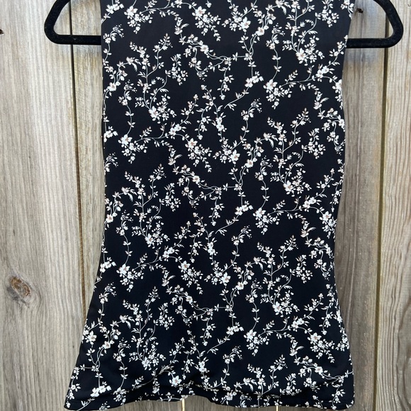 WHBM Black Floral Shell Top Blouse size XS - Picture 8 of 8
